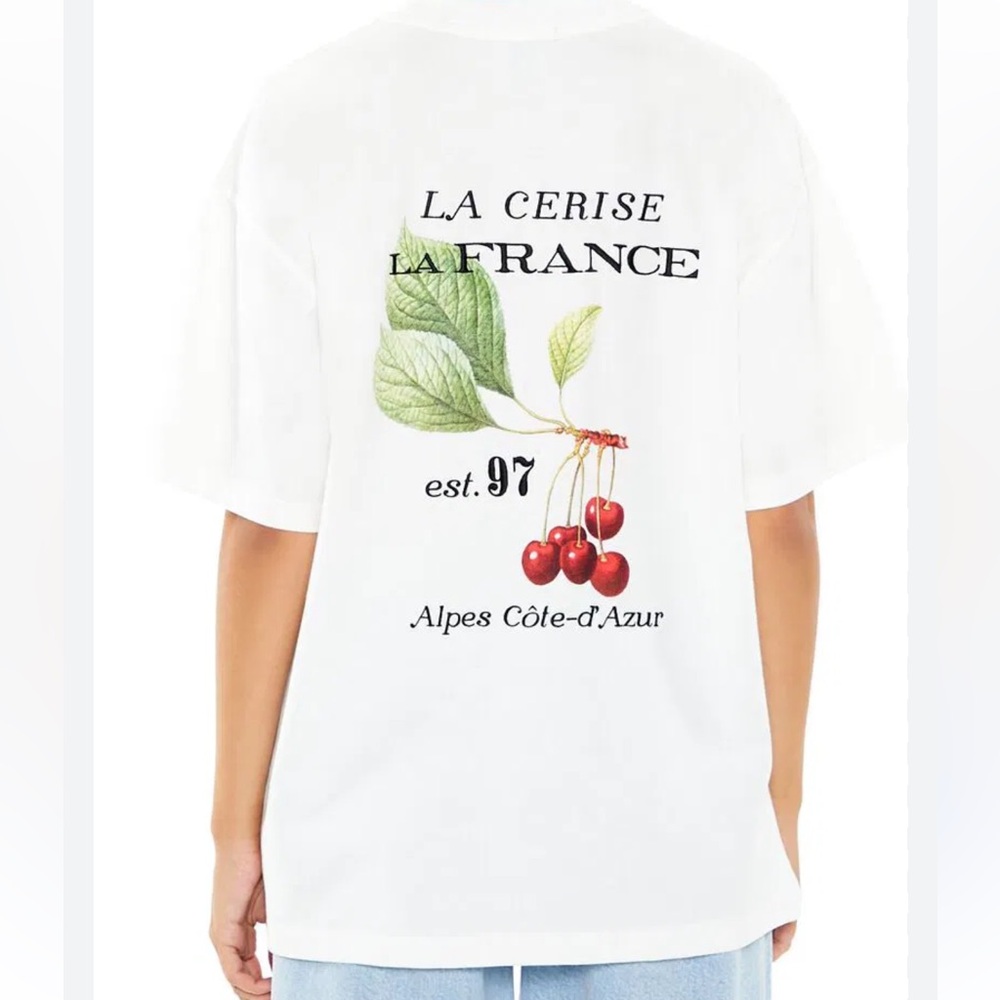‼️SOLD‼️ Forever 21 cherry T-shirt